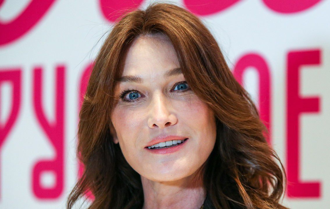 Carla Bruni : Découvrez son double de cire au Musée Grévin !