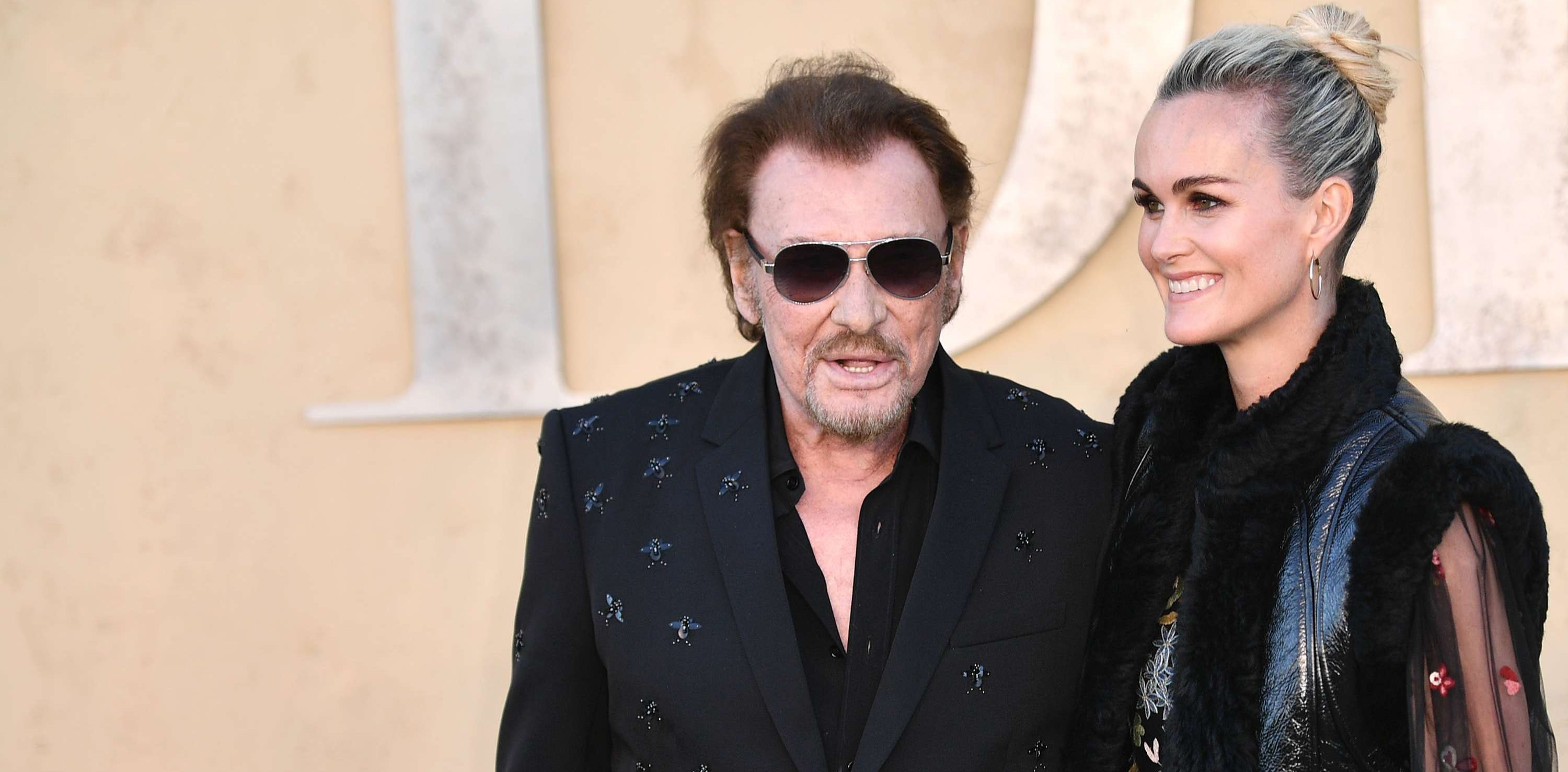 En réalité, Johnny Hallyday « détestait » cette (célèbre) amie proche de Laeticia !