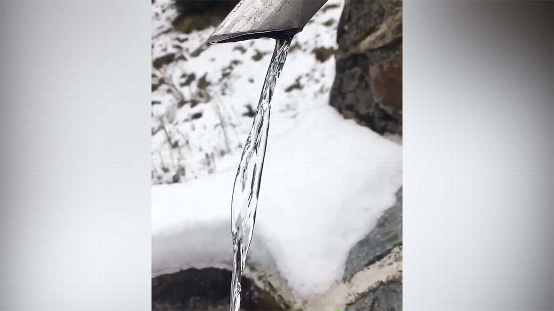 Illusion d’optique : Ce filet d’eau qui coule rend les internautes fous