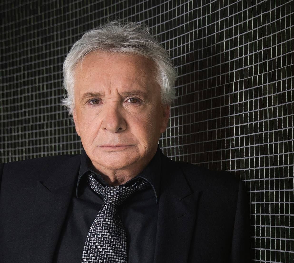 Michel Sardou dévasté : La terrible raison de son chagrin