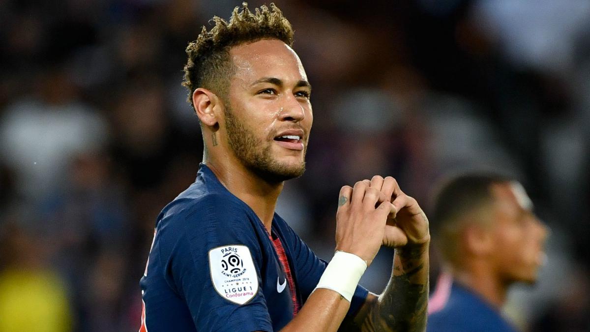 Neymar opte pour un changement de look étonnant !