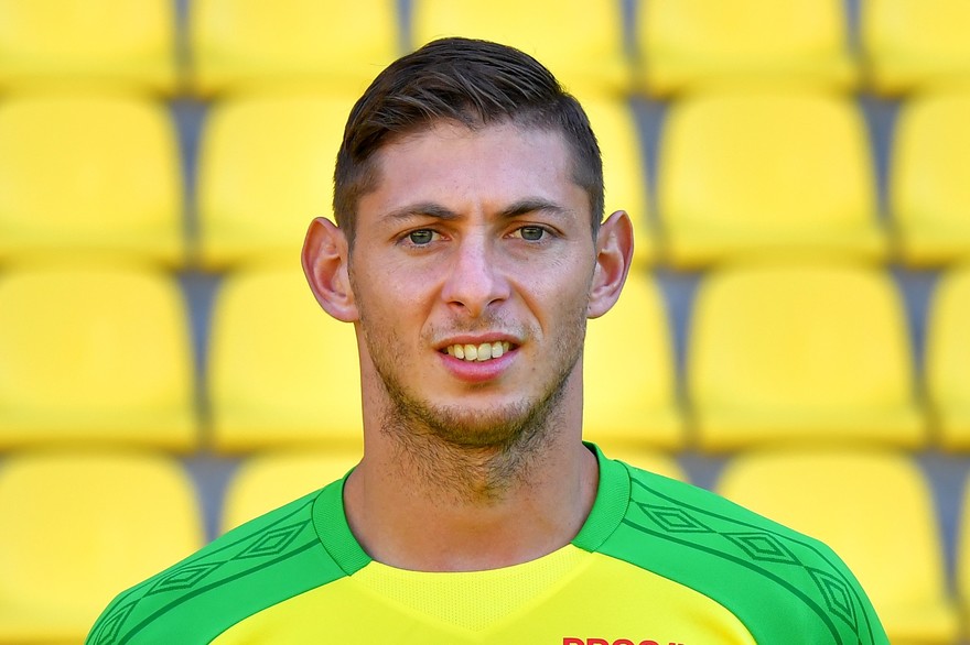 Disparition d'Emiliano Sala : des SMS troublants dévoilés