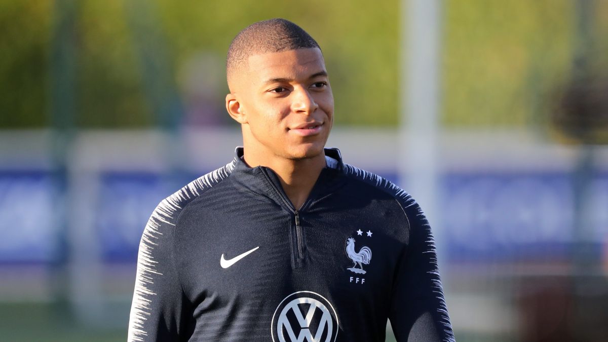 Kylian Mbappé en couple ? Sa réponse très cash !