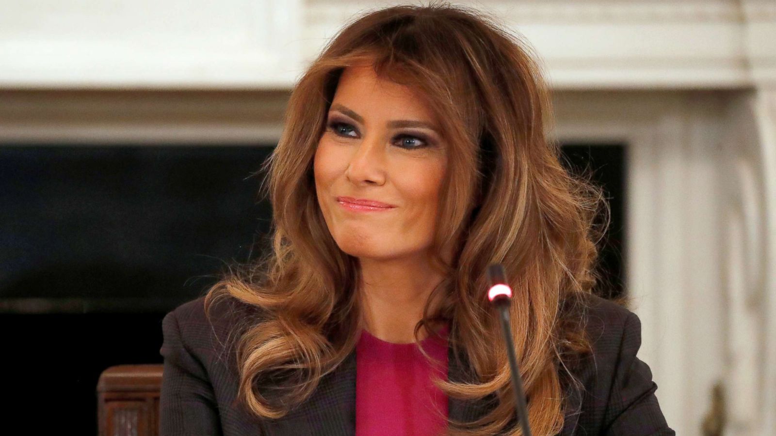 Melania Trump nue sous sa veste ? La First Lady au coeur d'une nouvelle polémique