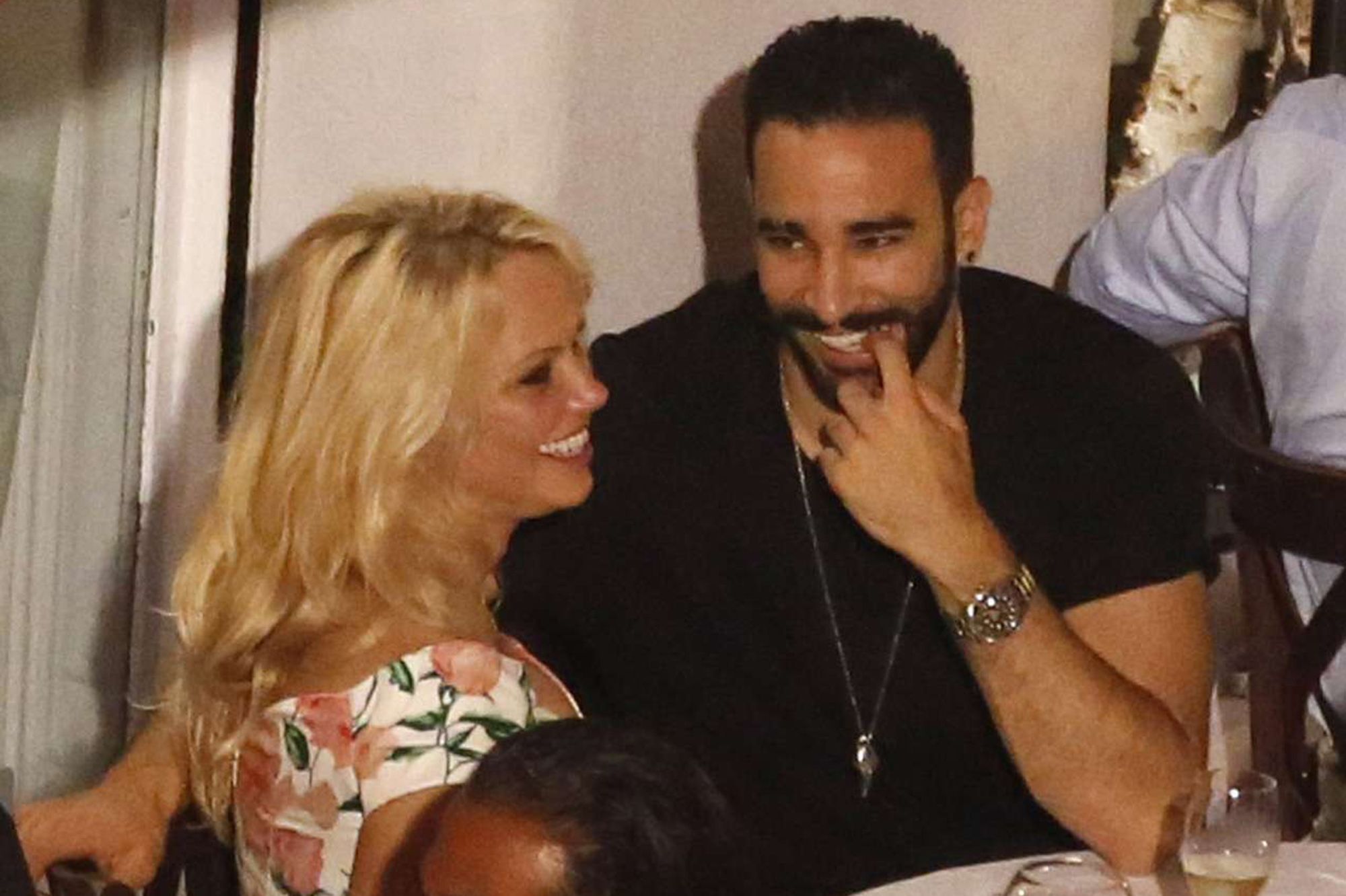 Pamela Anderson et Adil Rami : Leur tendre cliché au lit
