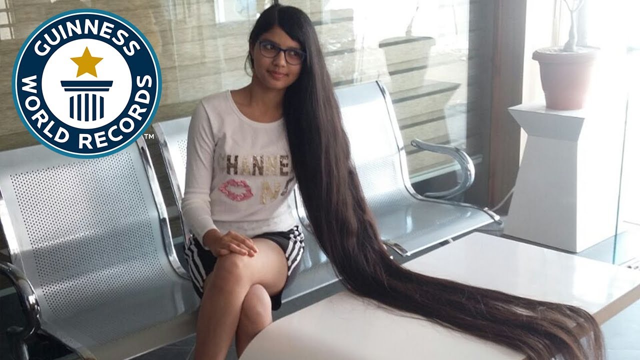 Record : Cette adolescente a les cheveux les plus longs du monde