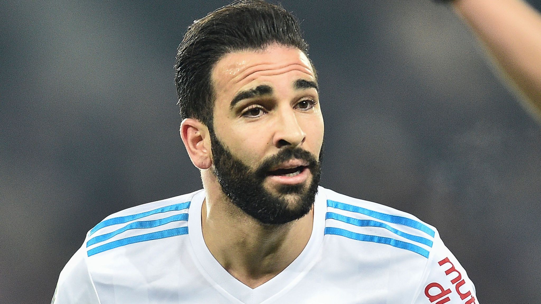 Adil Rami : Traité de "clown" par un consultant, il explose en direct !