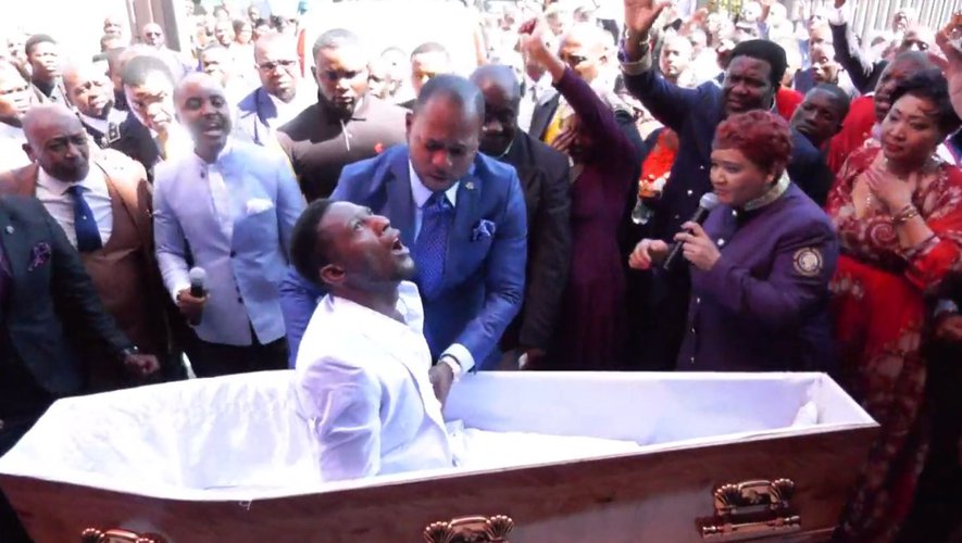 Afrique du Sud : Un pasteur « ressuscite » un mort, Internet se moque
