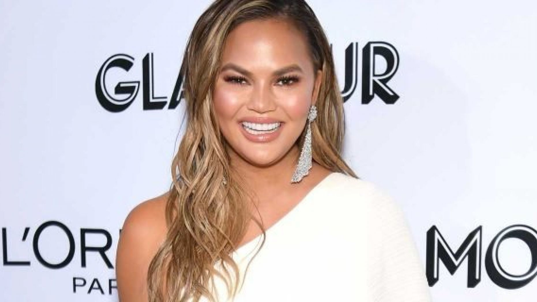 Après les Oscars 2019, Chrissy Teigen fait une promesse... qu'elle va avoir du mal à tenir !