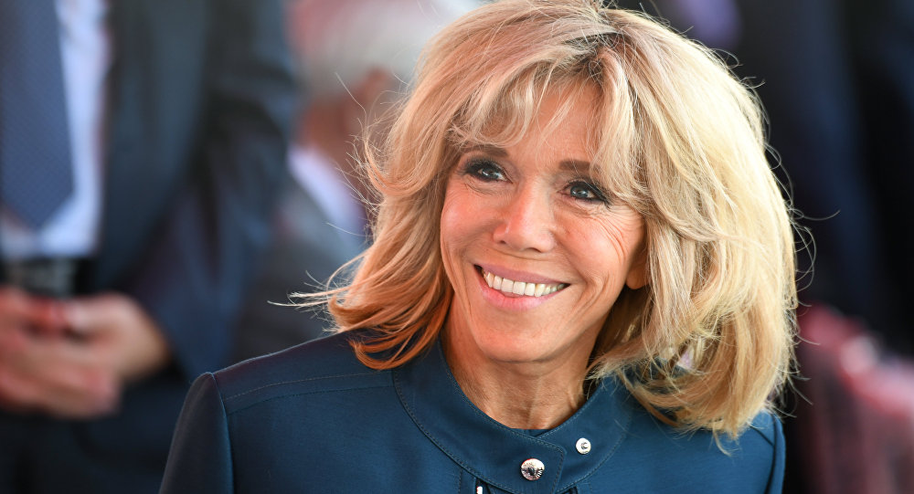 Brigitte Macron : ce jour où on lui a conseillé d'aller voir un chirurgien esthétique