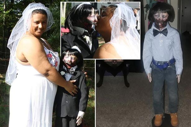 Déçue de ses précédentes relations, une américaine se marie avec sa poupée zombie