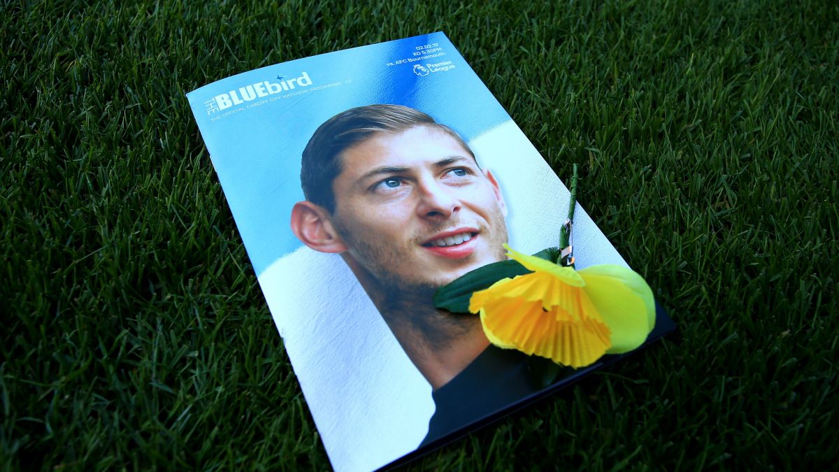 Emiliano Sala retrouvé mort : plusieurs personnalités lui rendent hommage