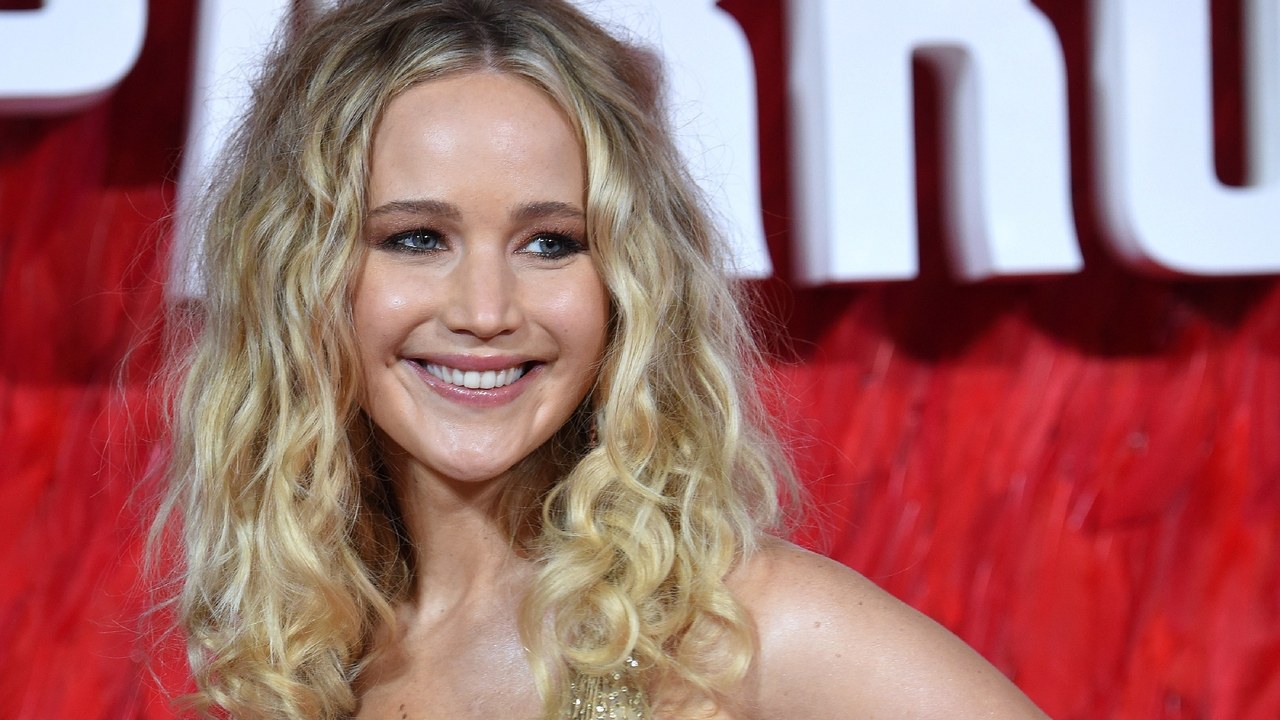 Jennifer Lawrence est officiellement fiancée !