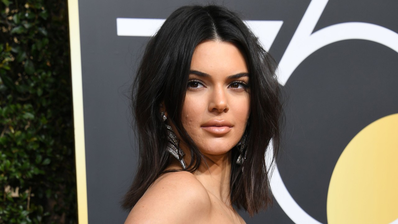 Kendall Jenner : Les internautes la poitent toujours du doigt pour son acné