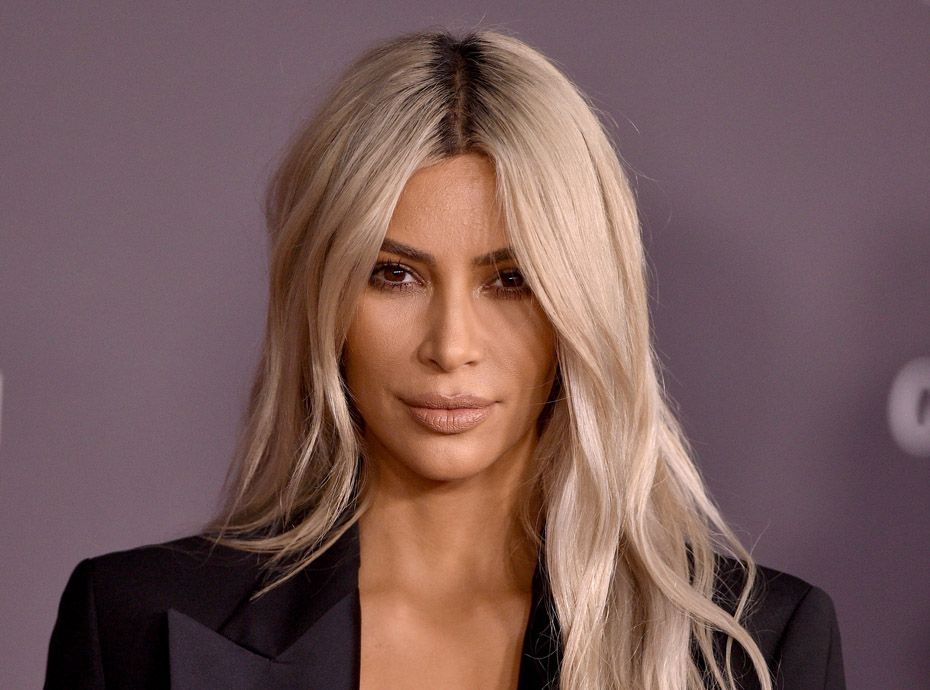 Kim Kardashian traînée en justice : un ancien collaborateur réclame 100 millions de dollars