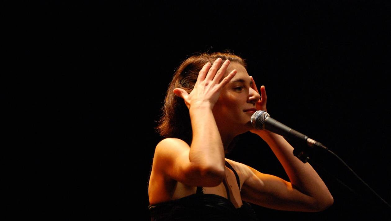 La chanteuse Delphine Coutant victime d'une attaque au cutter