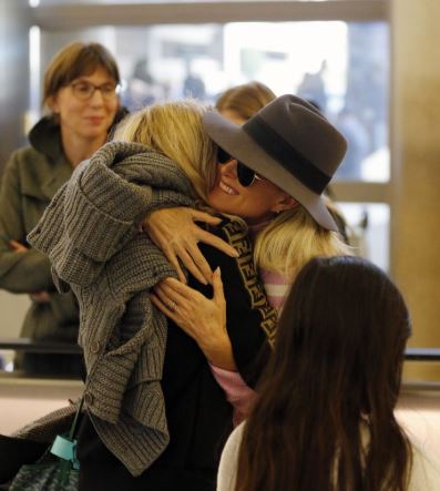 Laeticia Hallyday de retour à Los Angeles : Ces retrouvailles qui l'ont bouleversée