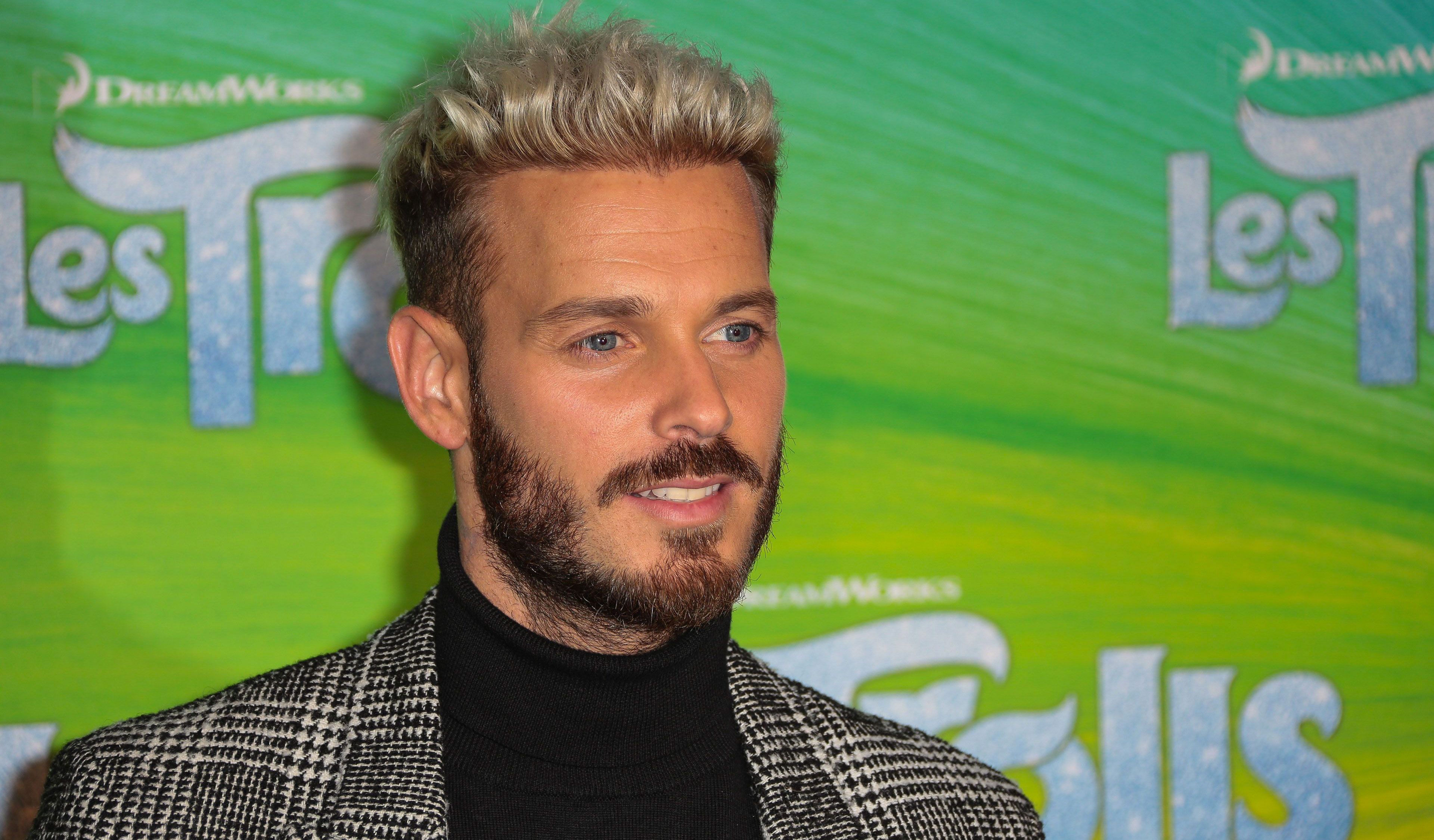 M. Pokora en charmante compagnie dans son nouveau clip !