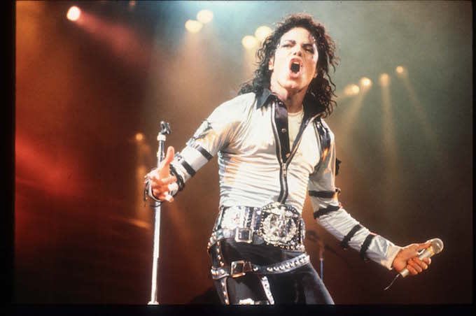 Michael Jackson : le documentaire choc bientôt dévoilé, ses héritiers réclament 100 millions de dollars à HBO