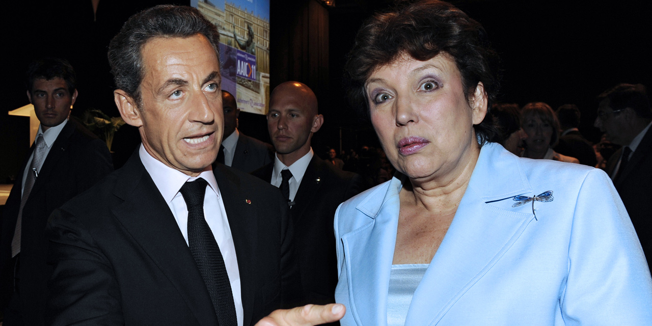 Roselyne Bachelot : Le jour où elle a dévoilé sa petite culotte... en plein meeting de Nicolas Sarkozy !