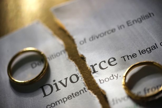 Un couple divorce après seulement 3 minutes de mariage