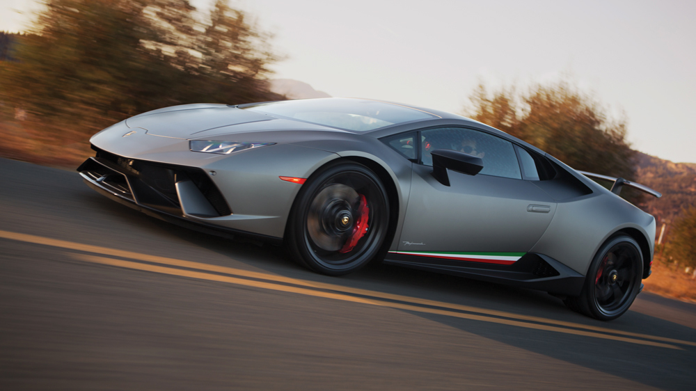 Comment détruire une Lamborghini à 250.000 € en moins de 5 secondes