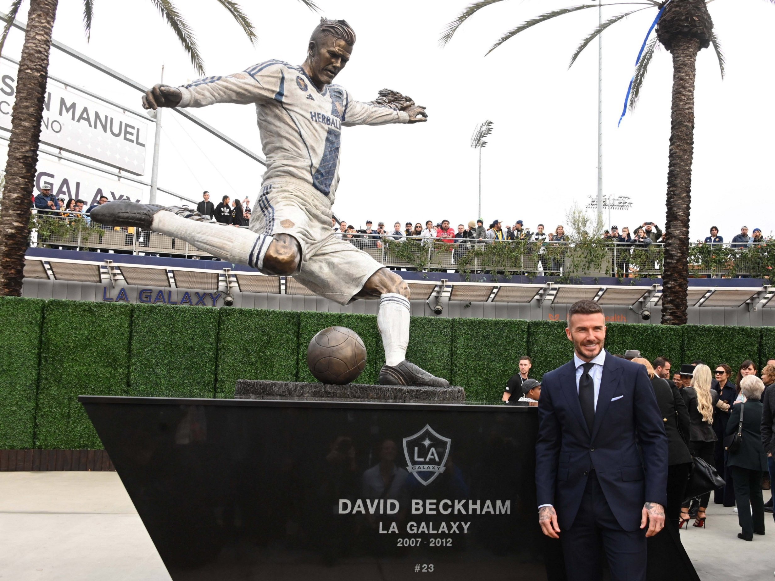 David Beckham a sa statue devant le stade du LA Galaxy