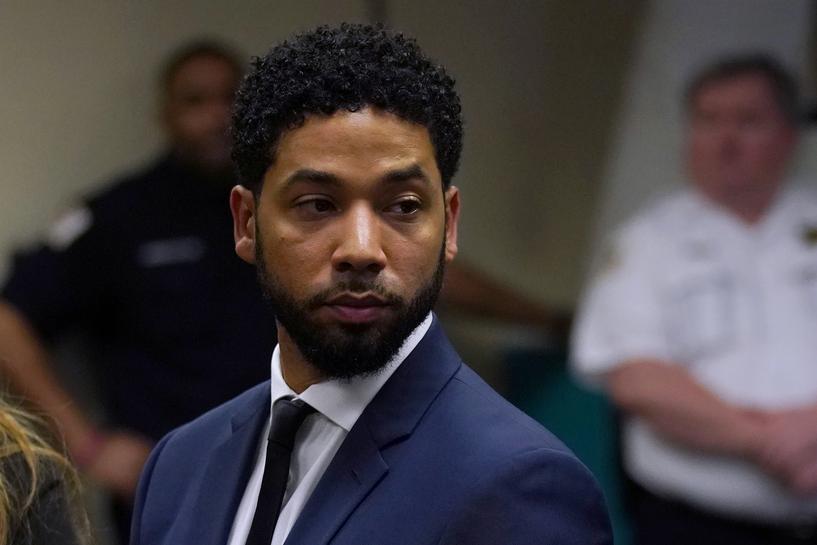 Jussie Smollett inculpé : l’acteur plaide non-coupable !