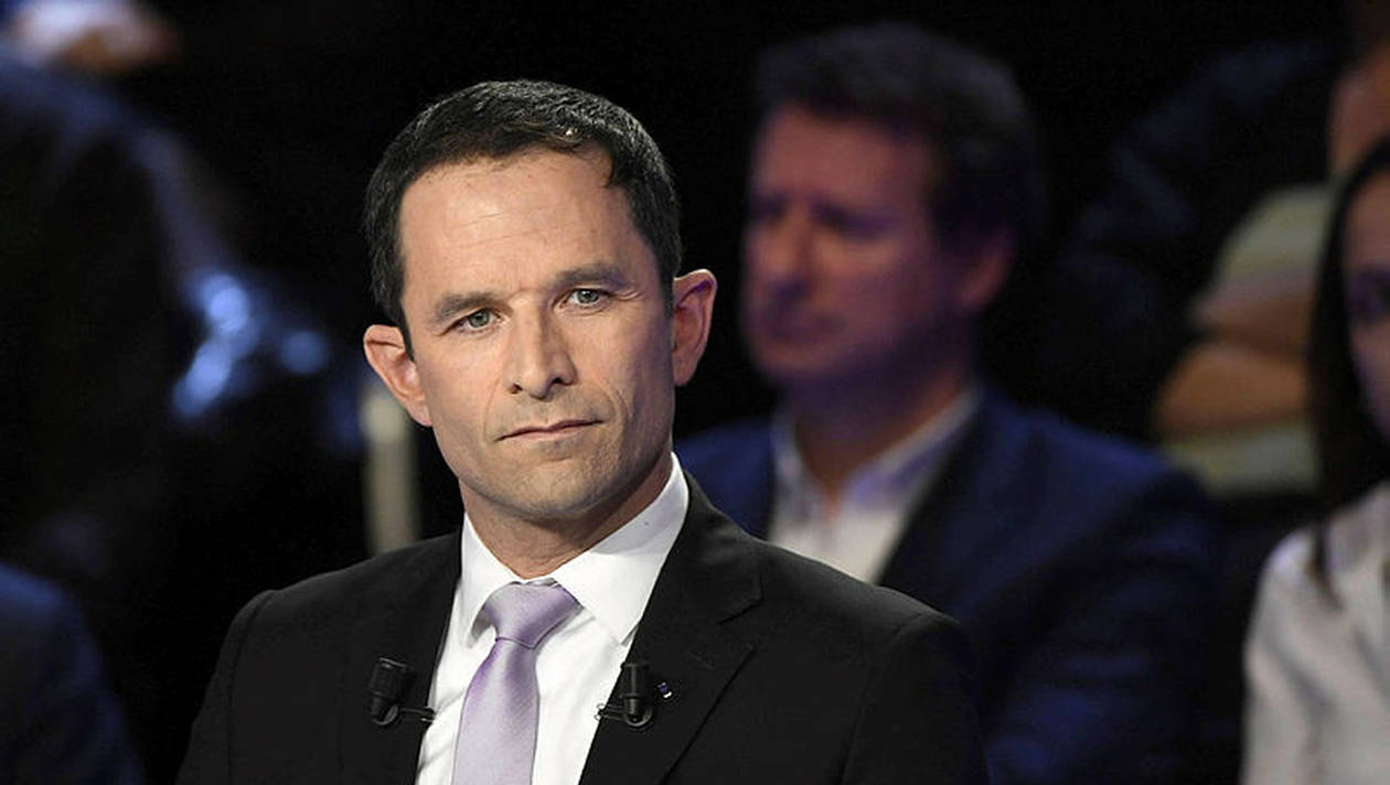 Quand Benoît Hamon prend la pose avec... Pamela Anderson !