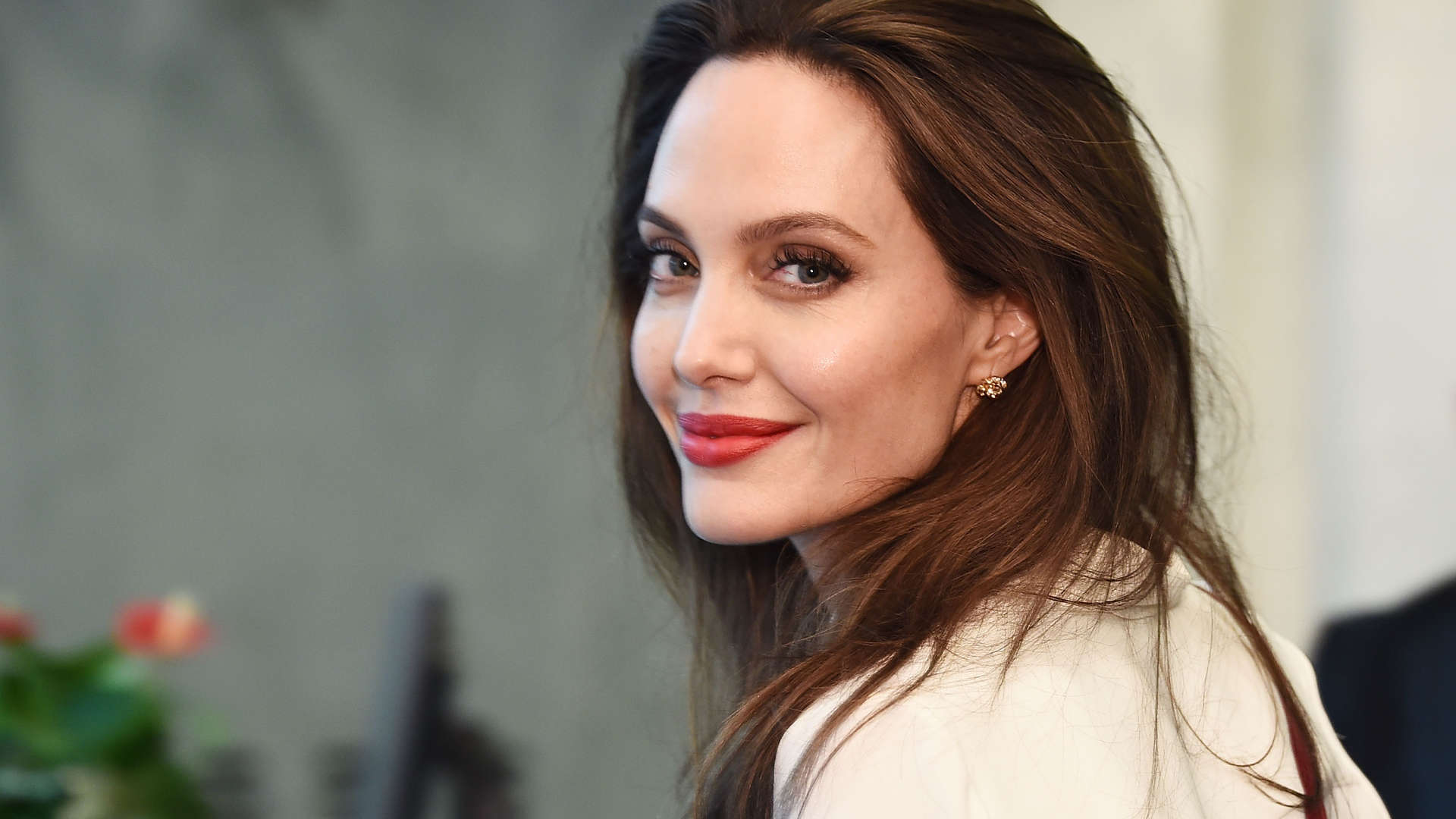 Angelina Jolie bientôt en politique ? Elle se confie !