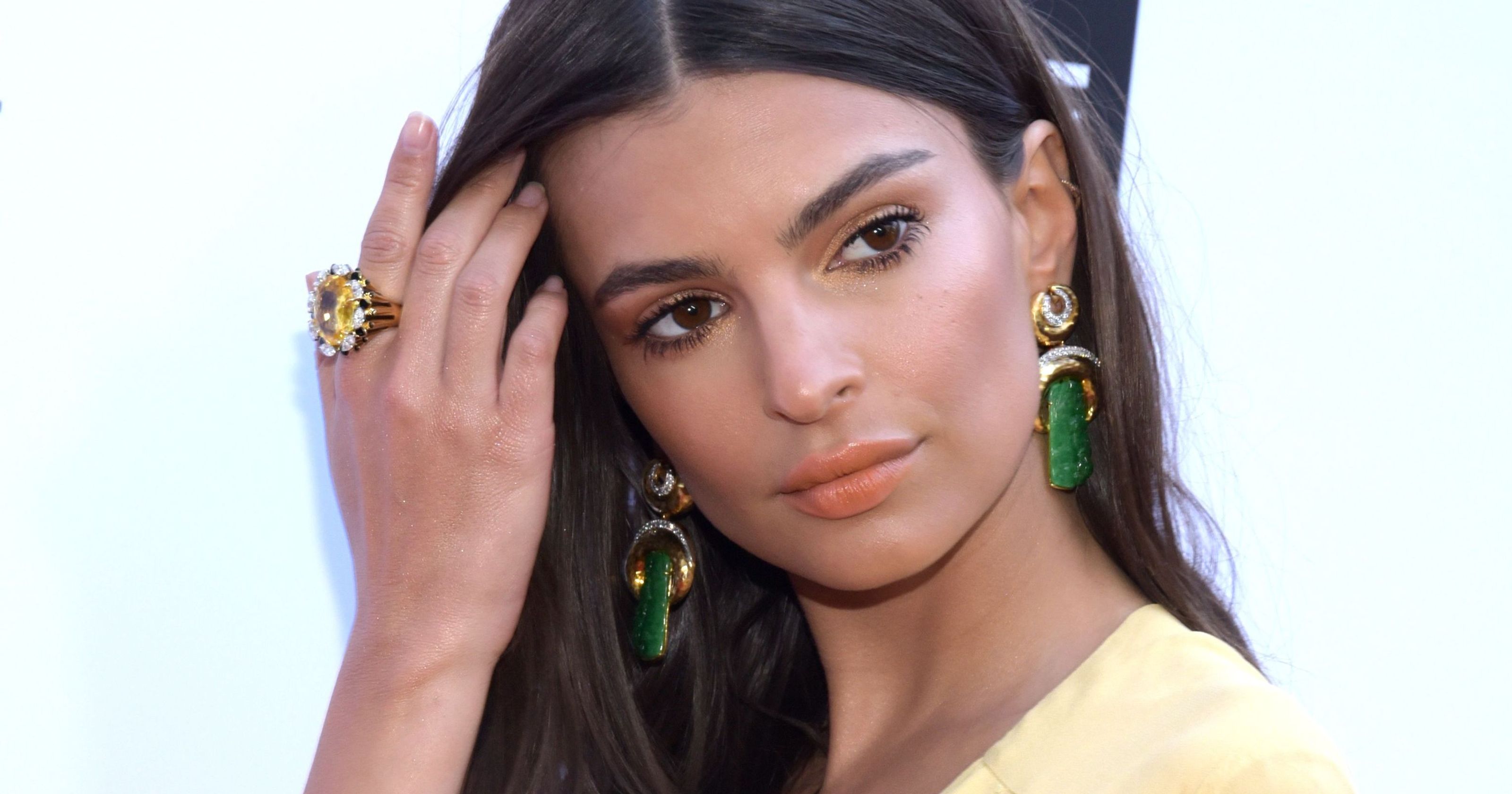 Emily Ratajkowski donne chaud à ses fans sur Instagram