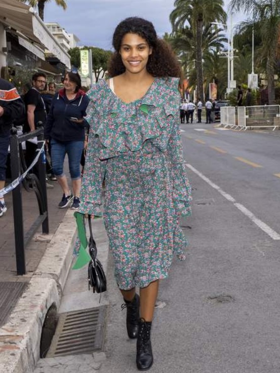 Festival de Cannes : Première apparition pour Tina Kunakey depuis la naissance de son bébé