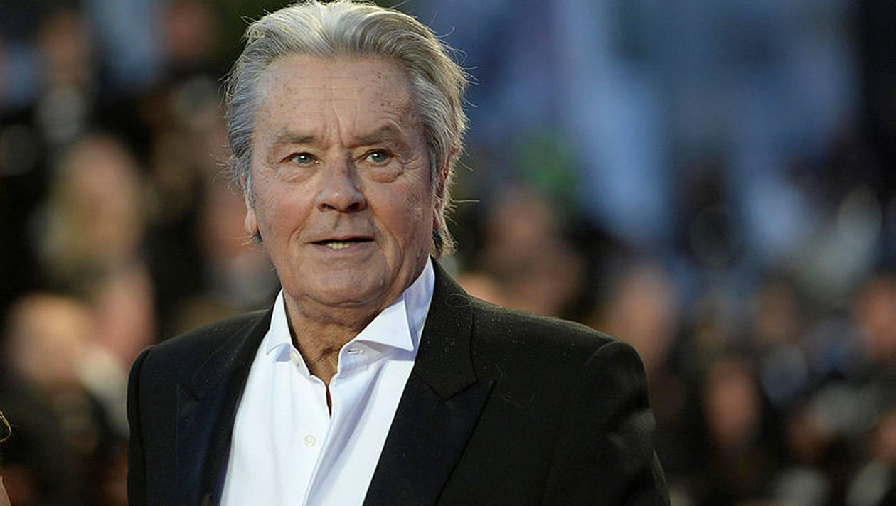 Alain Delon sur son héritage : &quot;Je ne voudrais pas que mes enfants se déchirent comme les Hallyday&quot;