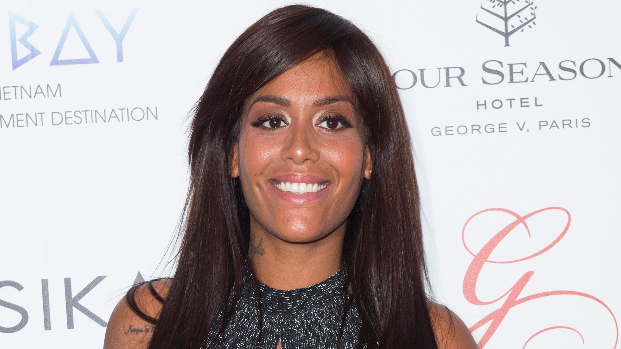 Amel Bent revient sur l'incarcération de son mari : &quot;J’étais vraiment au plus bas&quot;