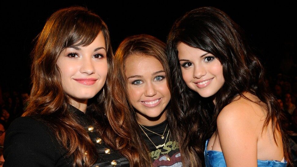 Miley Cyrus en conflit avec Selena Gomez et Demi Lovato ? Elle répond !