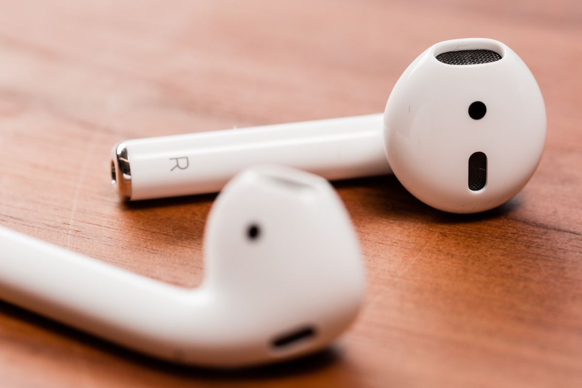 Un homme avale son AirPod : l'objet fonctionne encore dans son estomac