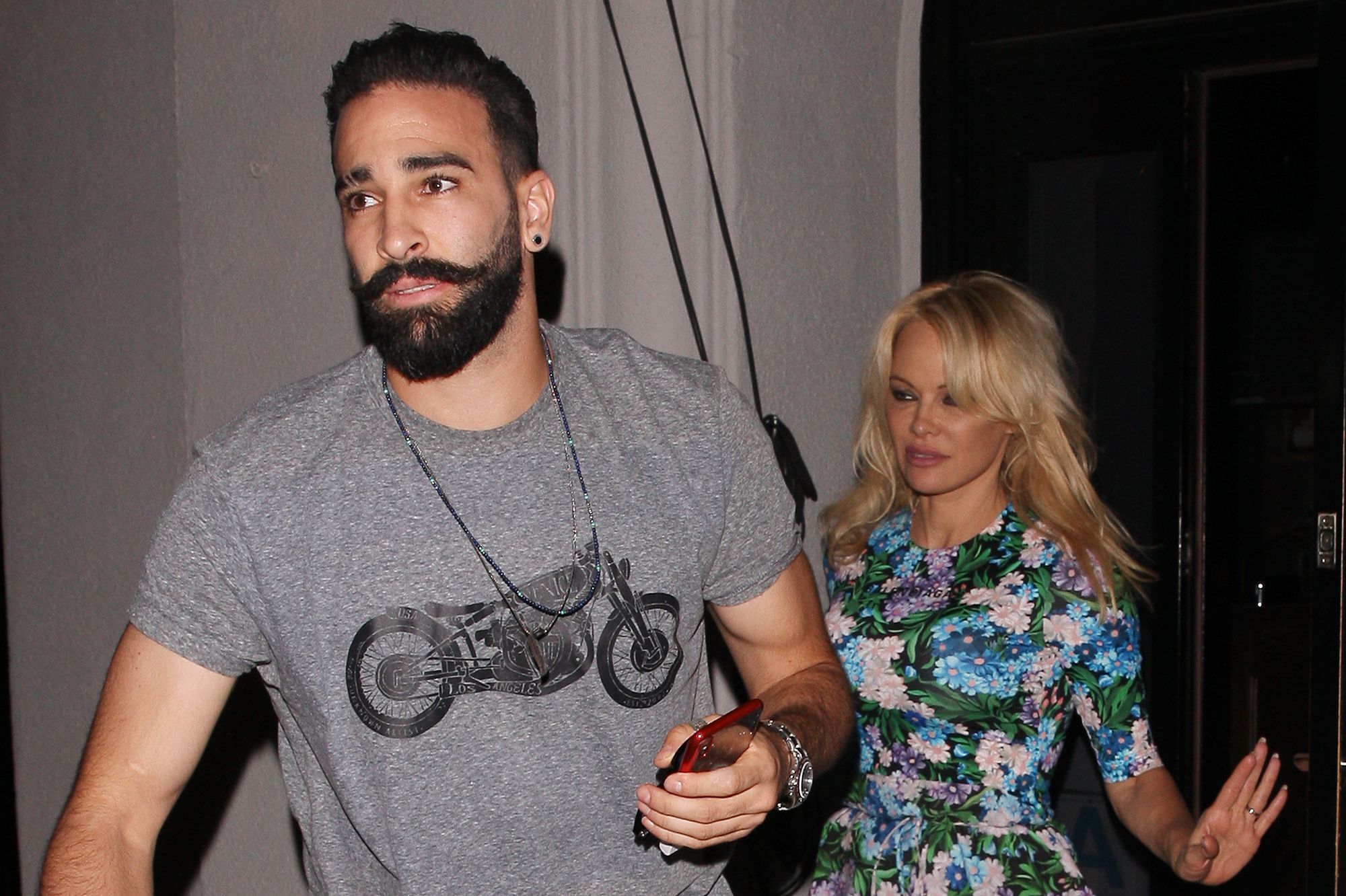 Adil Rami "un monstre" : Pamela Anderson balance sur le footballeur