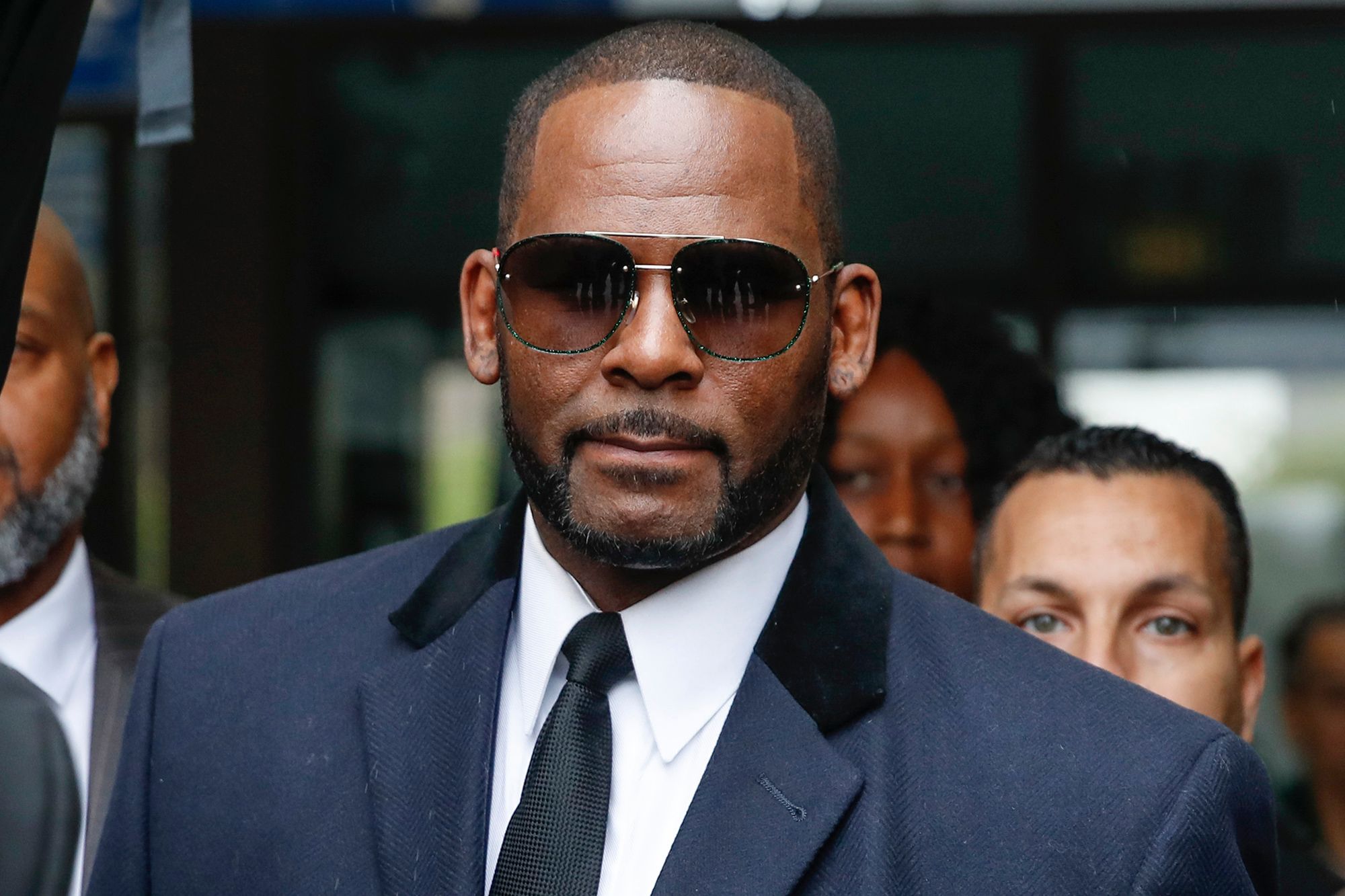 R. Kelly en prison : Le chanteur réclame un nouveau procès