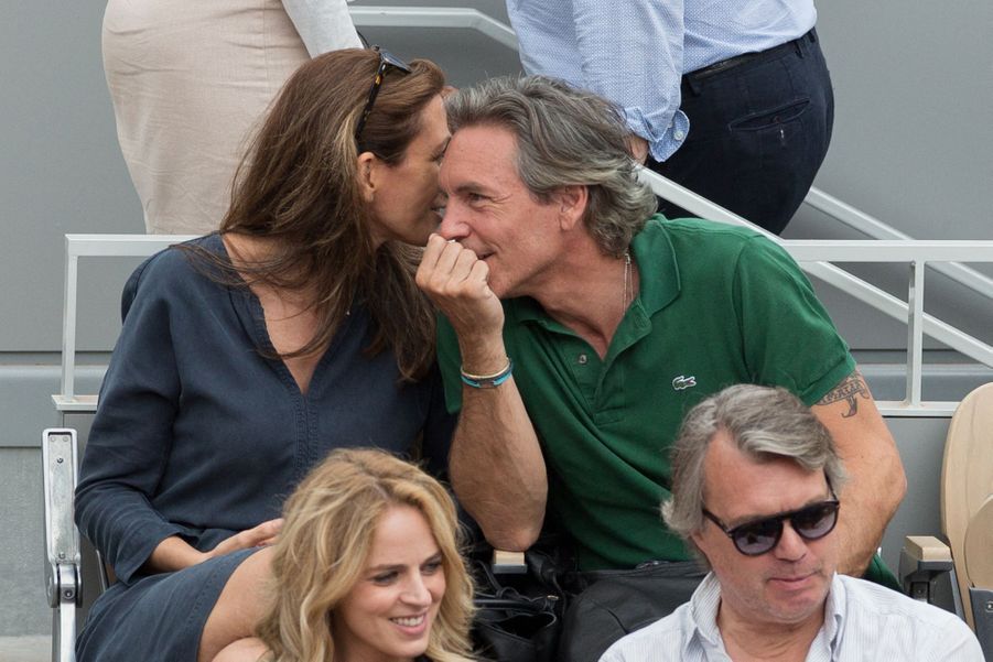 Roland-Garros : Anne-Claire Coudray et son compagnon amoureux en tribunes