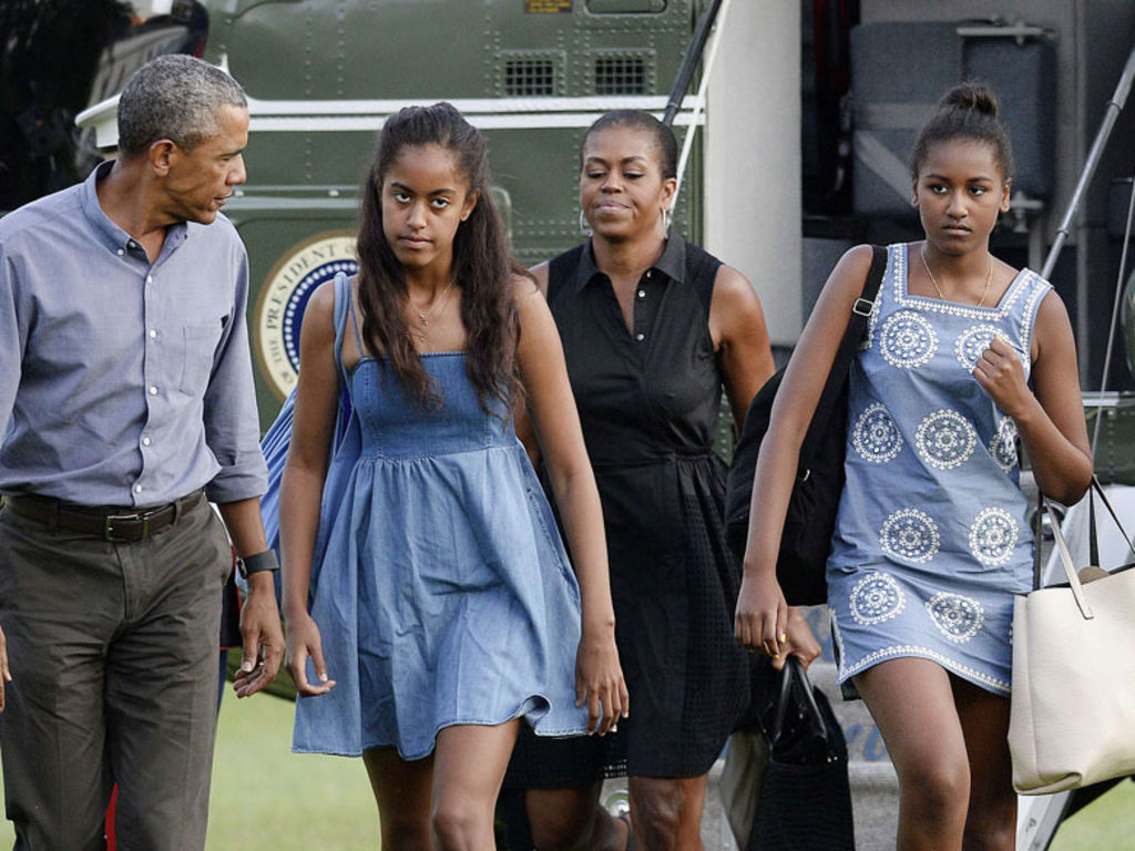 Barack Obama et sa famille débarquent en France pour une semaine de vacances dans le Gard