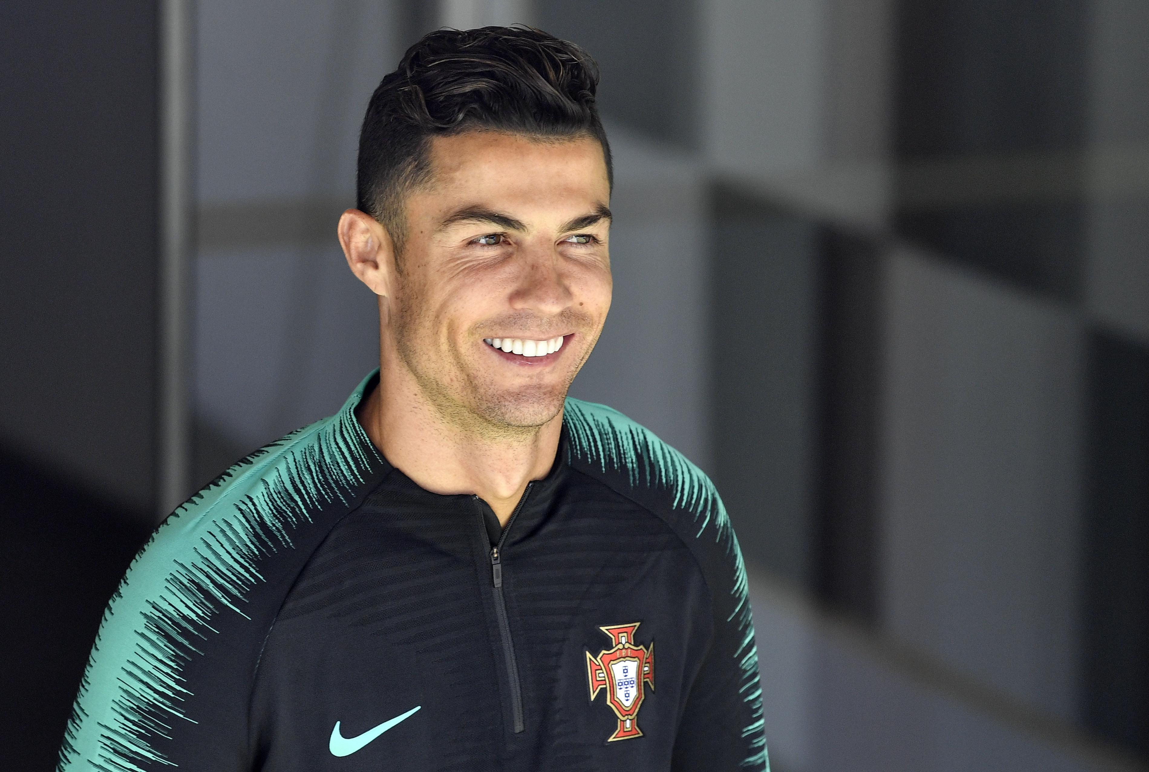 Cristiano Ronaldo accusé de viol : le footballeur assigné à comparaître