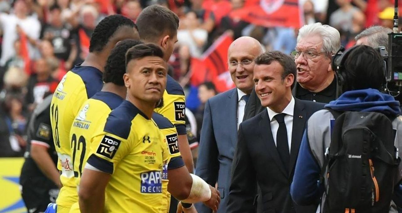 Emmanuel Macron sifflé au Stade de France lors de la finale du Top 14