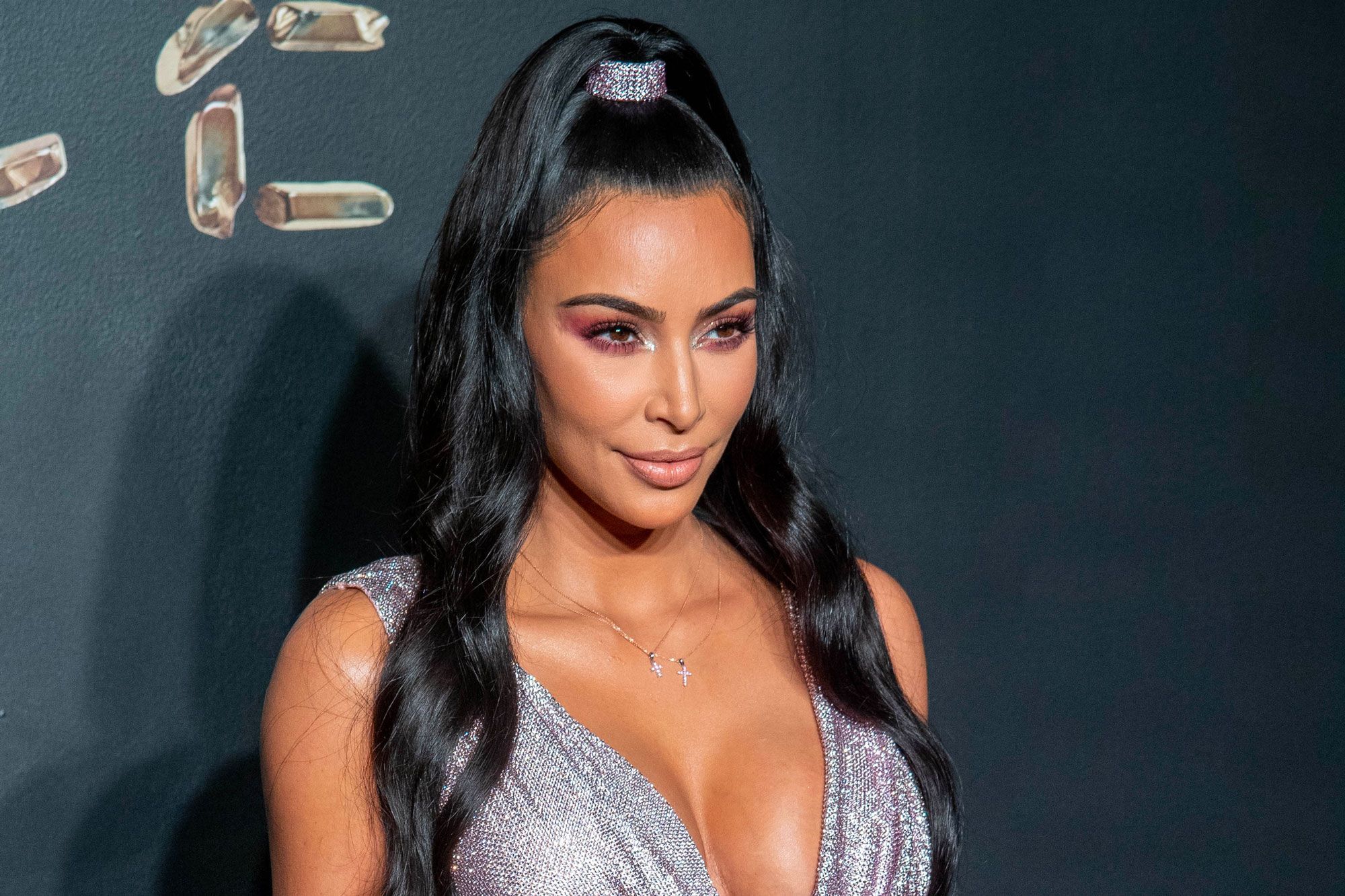 Kim Kardashian fait trembler la toile dans un bikini python