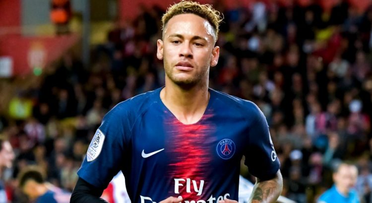 Neymar accusé de viol : sa mère lui conseille de "revenir vers Jésus"