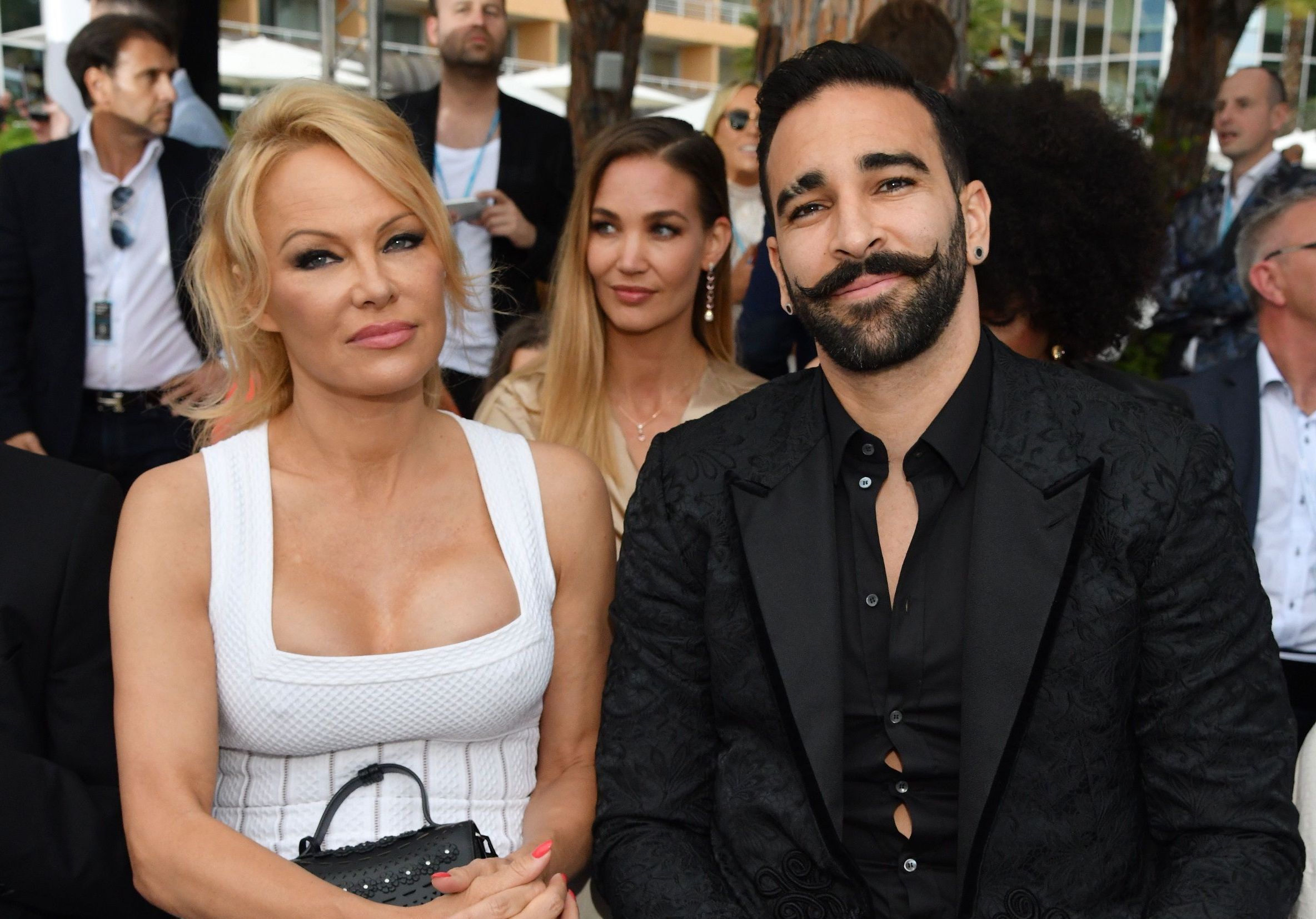 Pamela Anderson séparée d'Adil Rami : Le footballeur sort de son silence