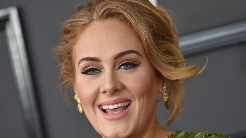 Quelques temps après son divorce, Adele apparaît amincie et heureuse !