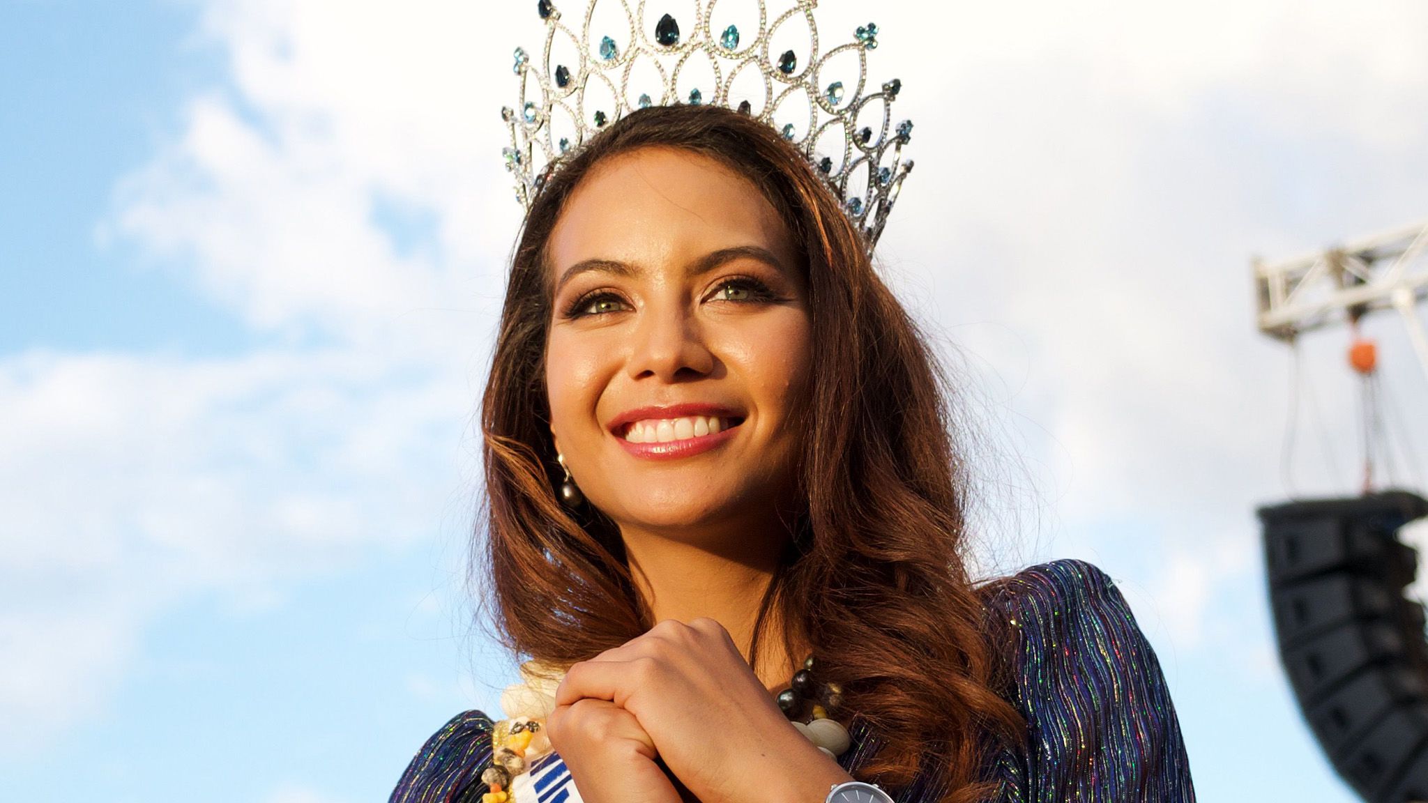 Vaimalama Chaves fait le bilan de ses six premiers mois en tant que Miss France
