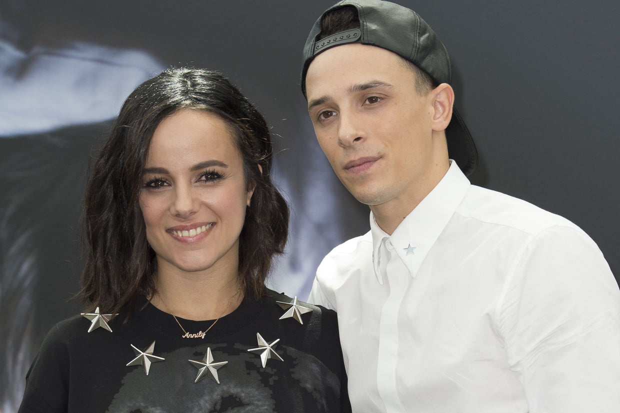 Alizée enceinte : La chérie de Grégoire Lyonnet dévoile son baby bump à la plage