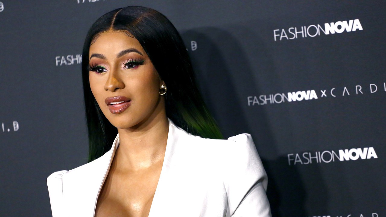 Cardi B : Agacée par les critiques sur ses tenues à son procès, la chanteuse hausse le ton !