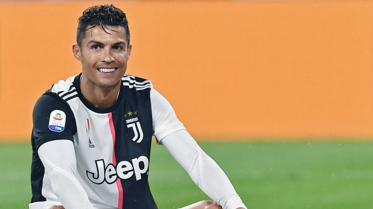 Cristiano Ronaldo : Son geste surprenant et inattendu face à un policier !